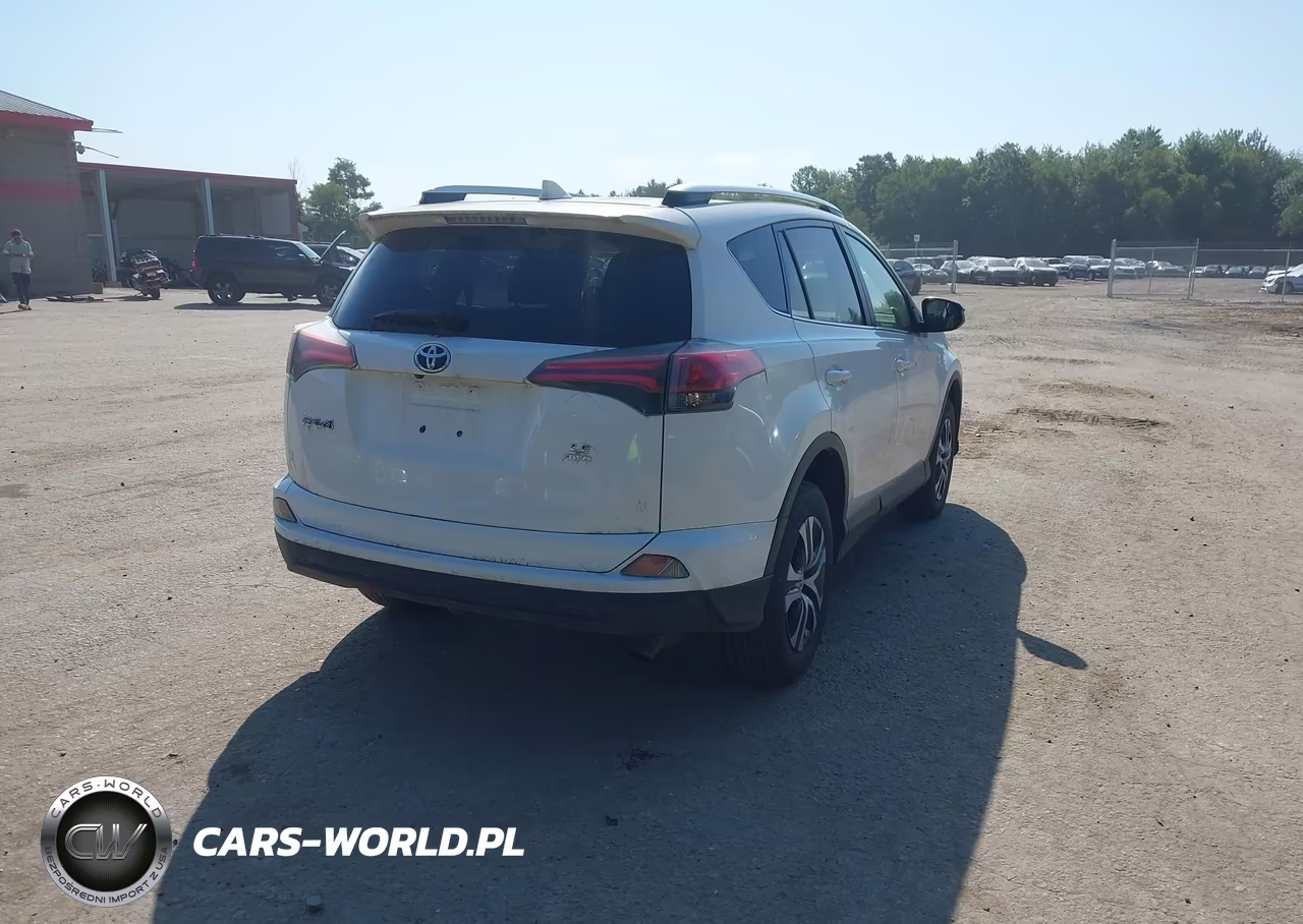 2016 Toyota Rav4 Le VIN:JTMBFREV1GJ065122 - 4