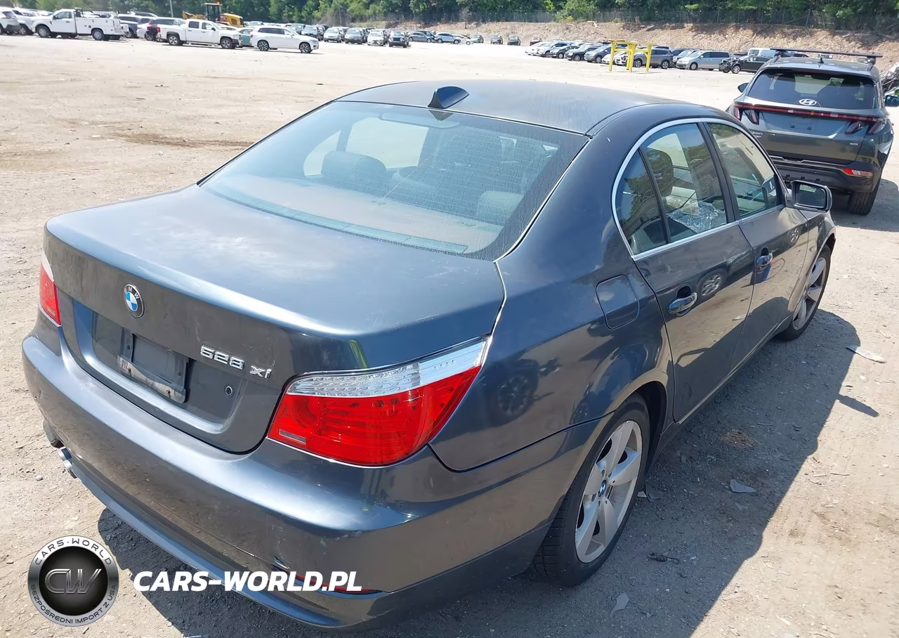 2008 BMW 528Xi VIN:WBANV13598CZ53589 - 4