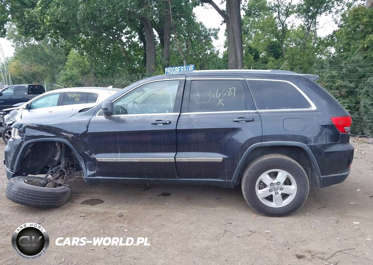 2012 Jeep Grand Cherokee Laredo VIN:1C4RJFAG6CC316587 - 14