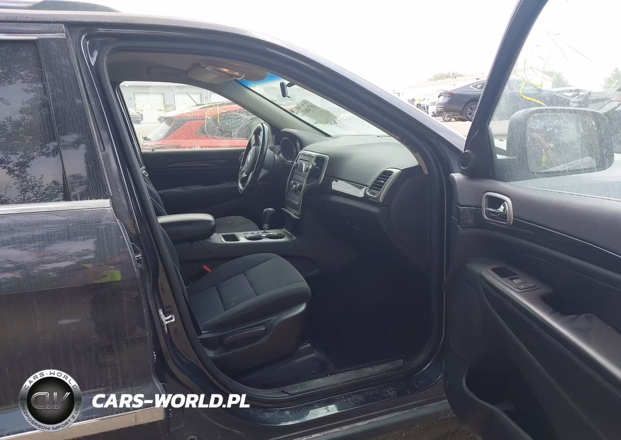 2012 Jeep Grand Cherokee Laredo VIN:1C4RJFAG6CC316587 - 5