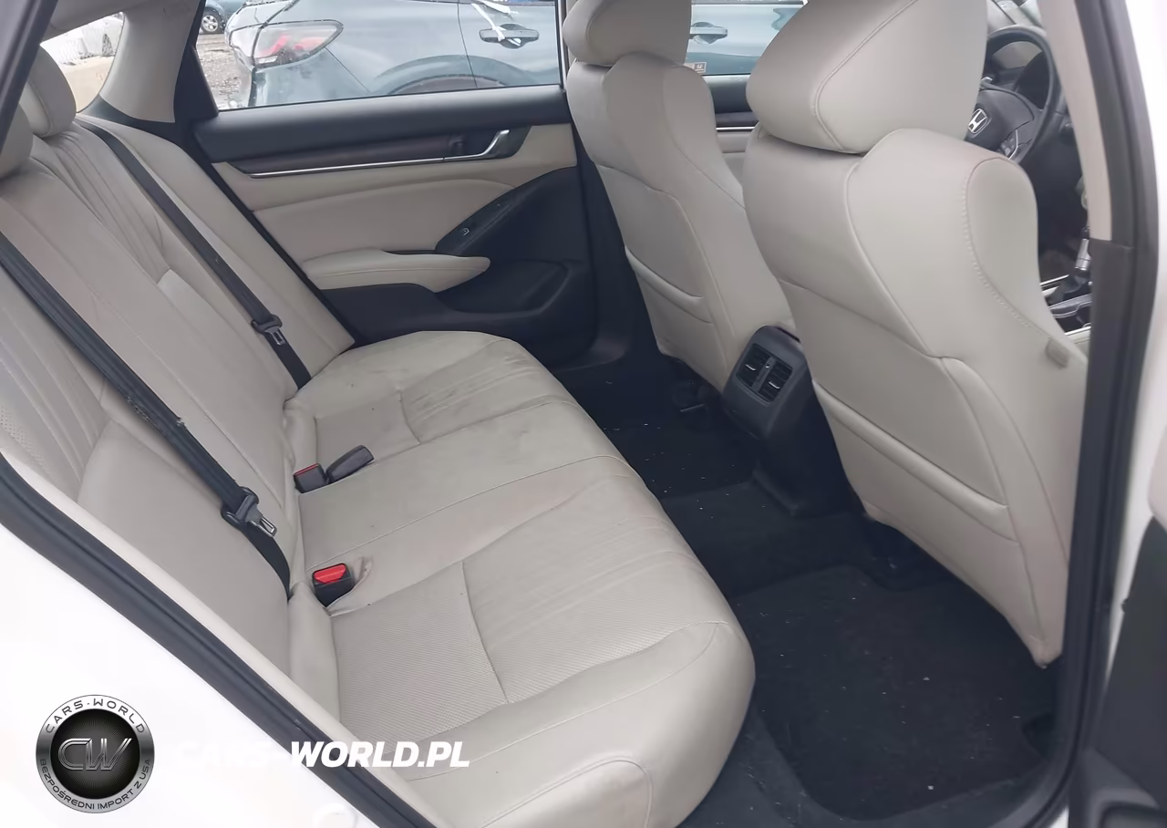2018 Honda Accord Touring VIN:1HGCV1F91JA075393 - 8