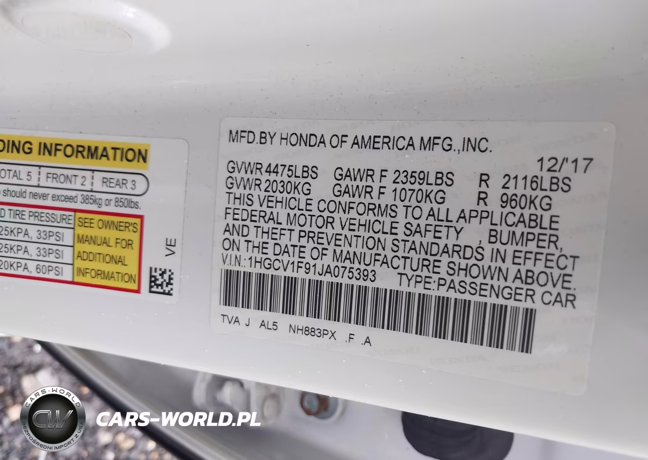 2018 Honda Accord Touring VIN:1HGCV1F91JA075393 - 9