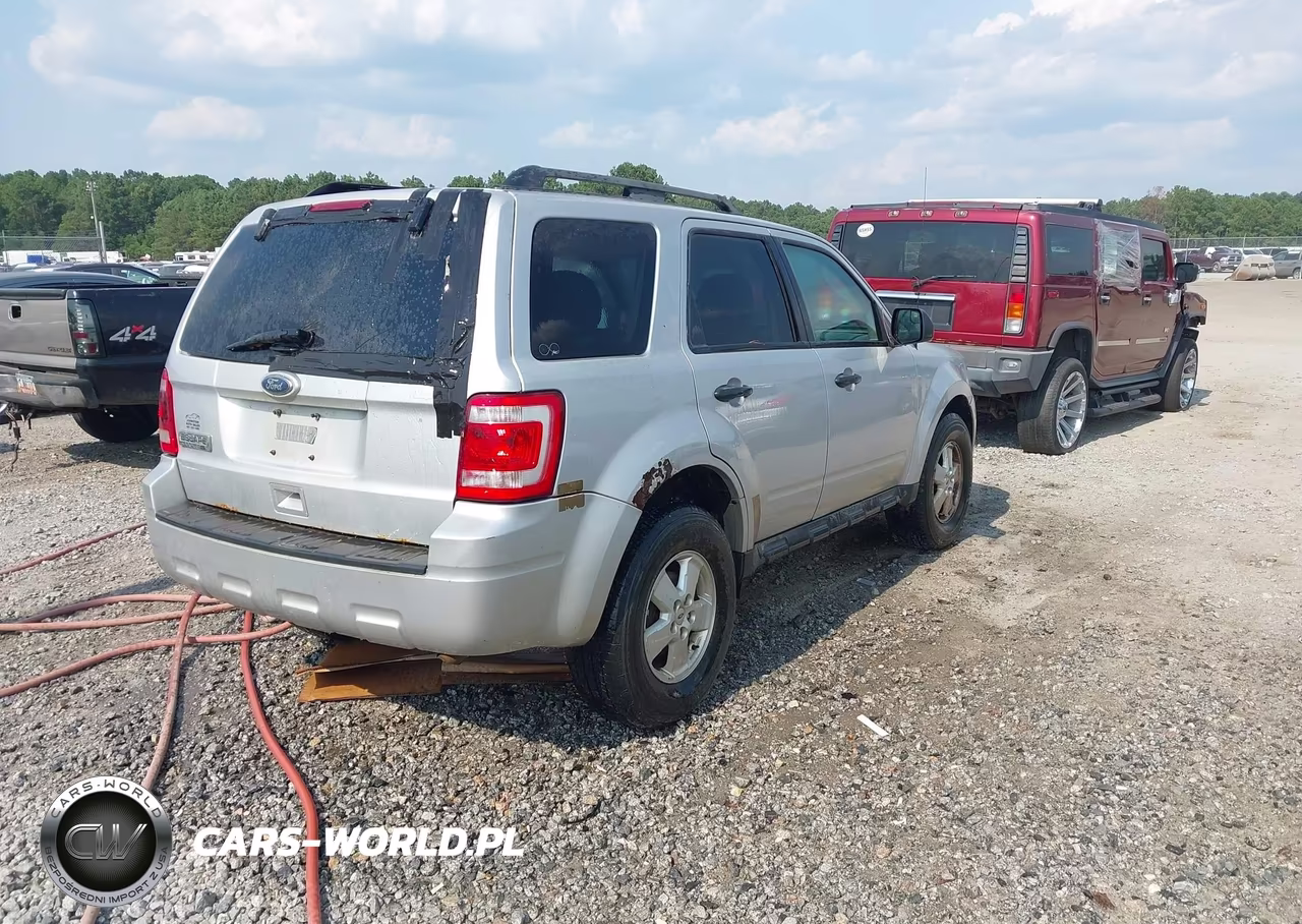 2012 Ford Escape Xlt VIN:1FMCU9D77CKC09818 - 4