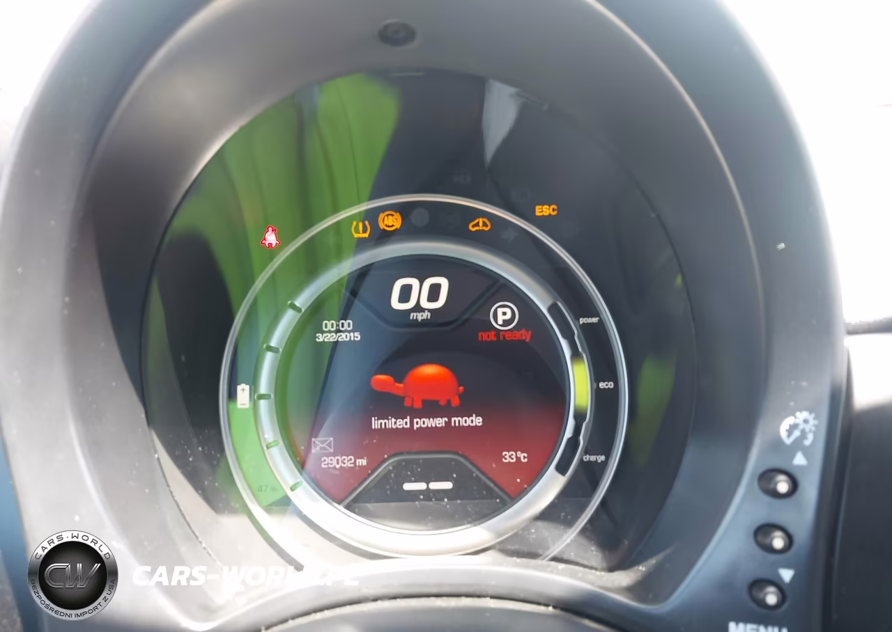 2016 Fiat 500E Battery Electric VIN:3C3CFFGE2GT229748 - 13