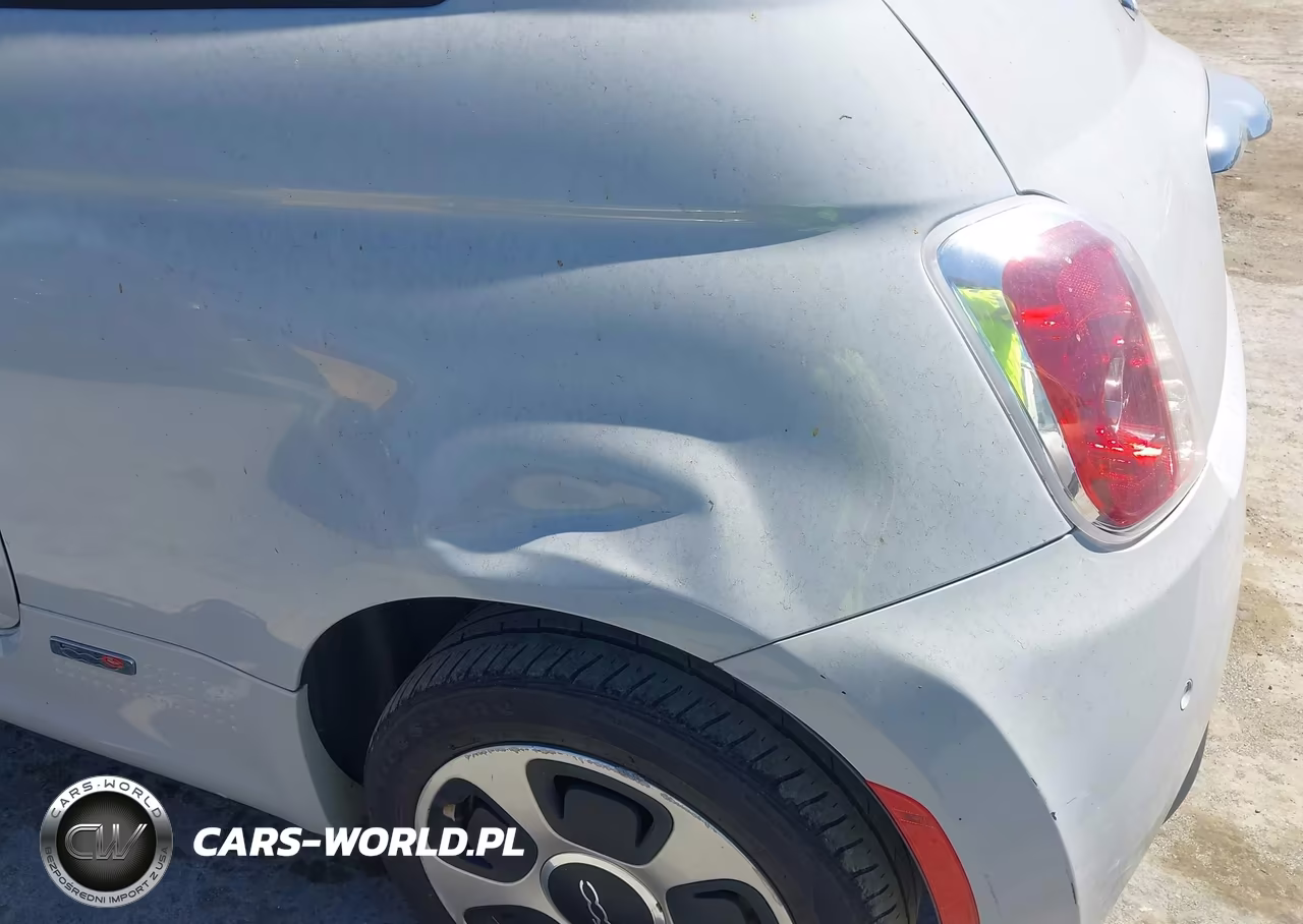 2016 Fiat 500E Battery Electric VIN:3C3CFFGE2GT229748 - 6