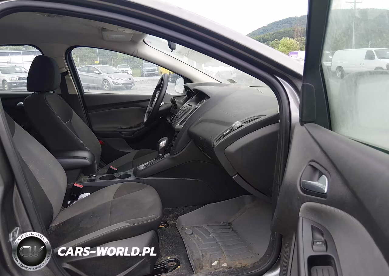 2013 Ford Focus Se VIN:1FADP3K21DL146298 - 5