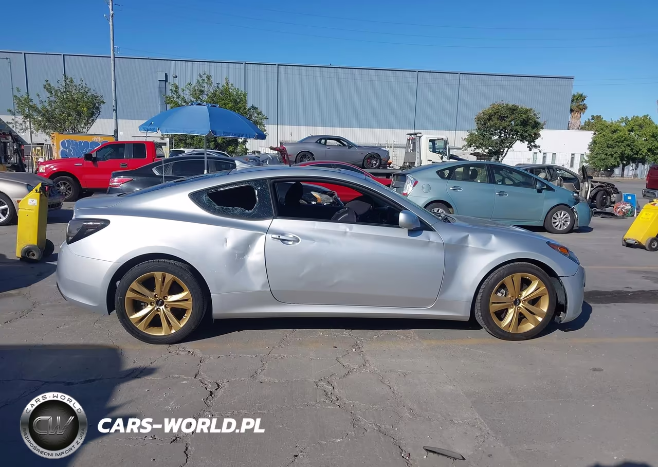 2010 Hyundai Genesis 2.0T Premium VIN:KMHHT6KD5AU016682 - 14
