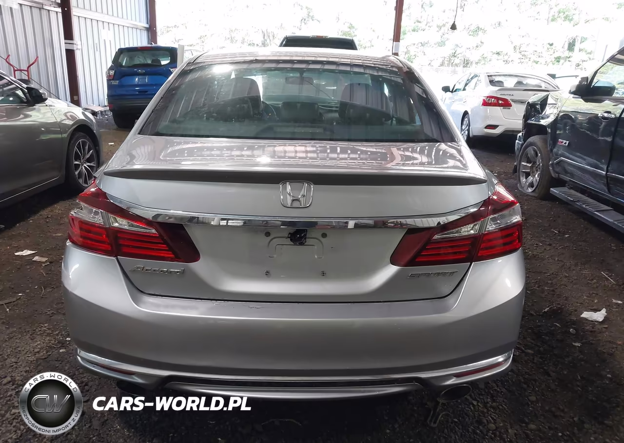 2017 Honda Accord Sport VIN:1HGCR2F54HA114091 - 16
