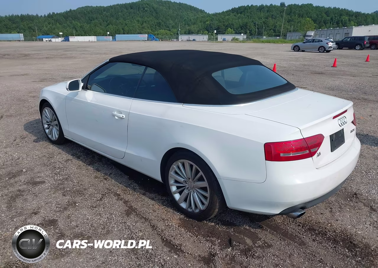2011 Audi A5 2.0T Premium VIN:WAUJFAFH8BN000322 - 3