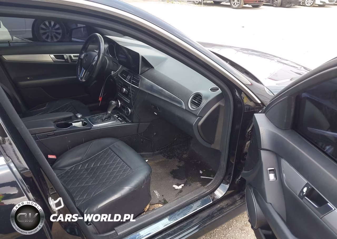 2012 Mercedes-Benz C 250 Sport VIN:WDDGF4HB5CR213316 - 5