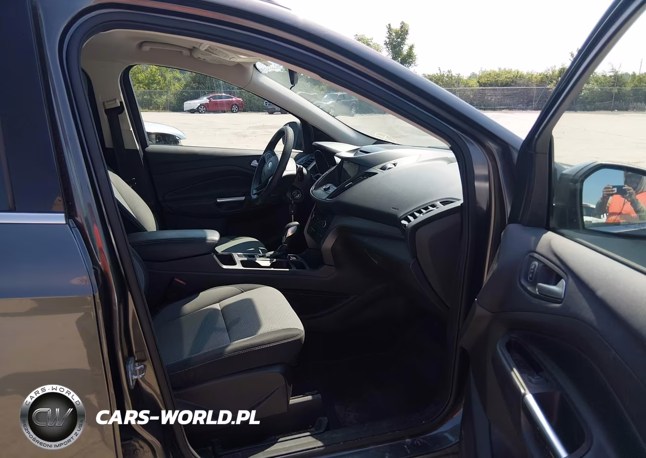 2018 Ford Escape Se VIN:1FMCU0GD7JUC48228 - 5