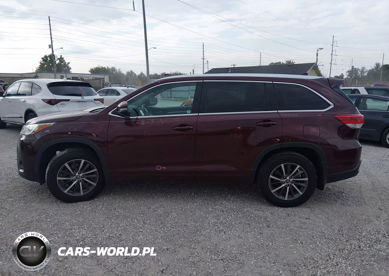 2018 Toyota Highlander Xle VIN:5TDJZRFH3JS489648 - 15