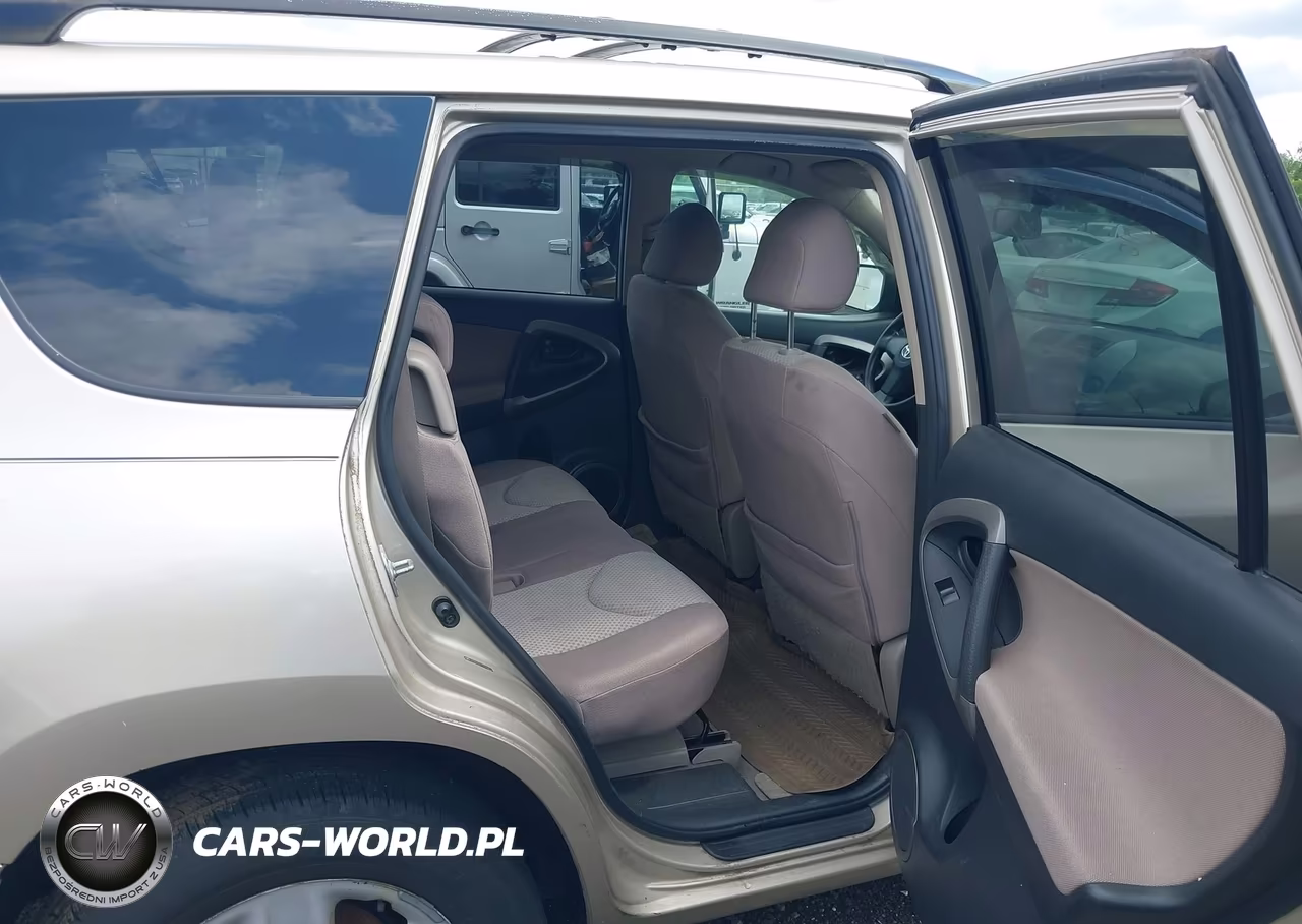 2007 Toyota Rav4 VIN:JTMBD33V775103774 - 8