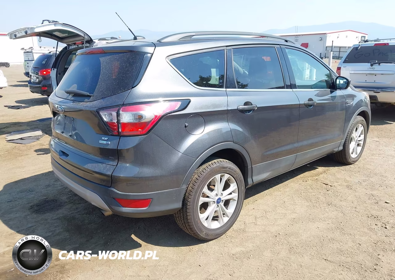 2018 Ford Escape Se VIN:1FMCU9GD7JUB44133 - 4