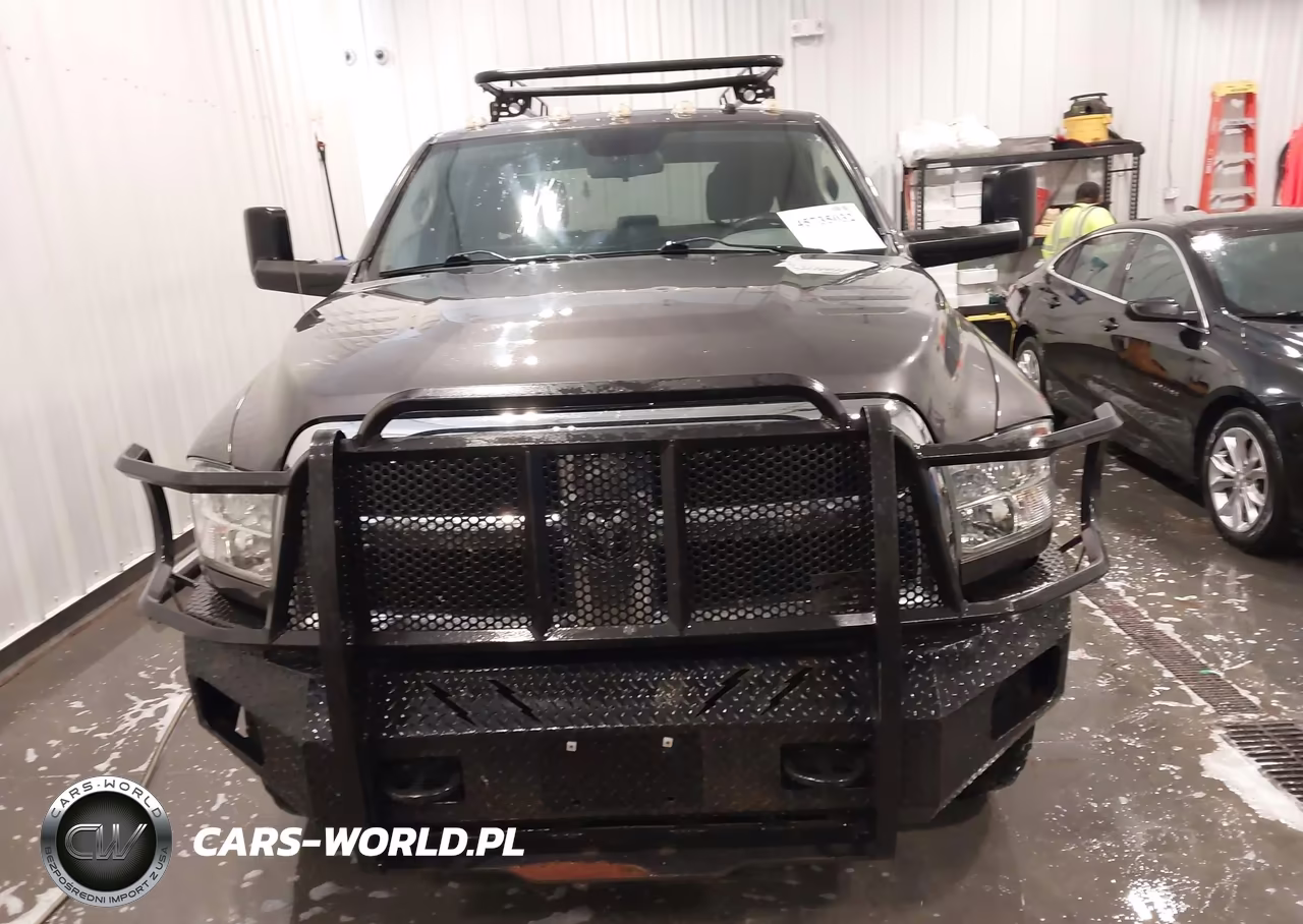 2015 Ram 3500 Tradesman VIN:3C63R3GJ3FG585817 - 14
