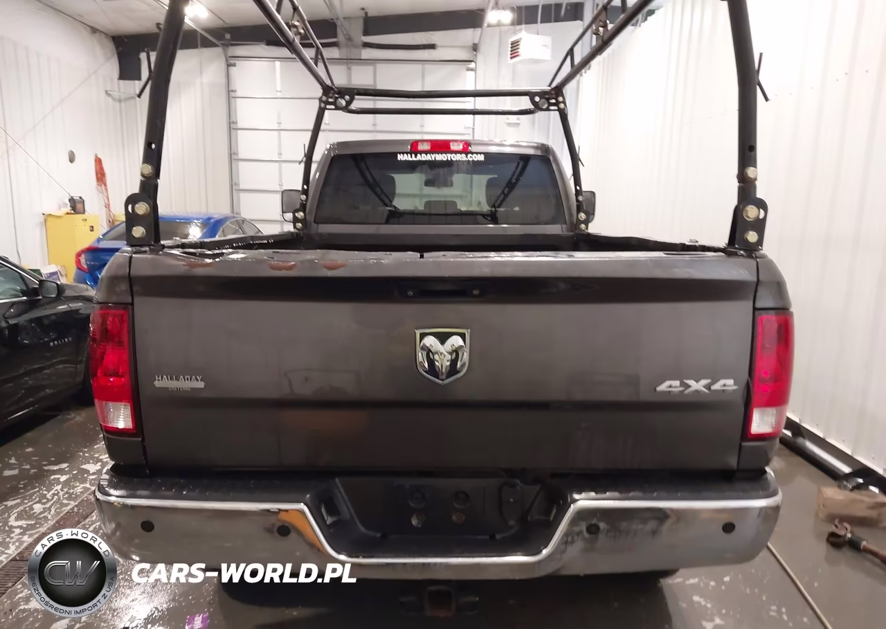 2015 Ram 3500 Tradesman VIN:3C63R3GJ3FG585817 - 17