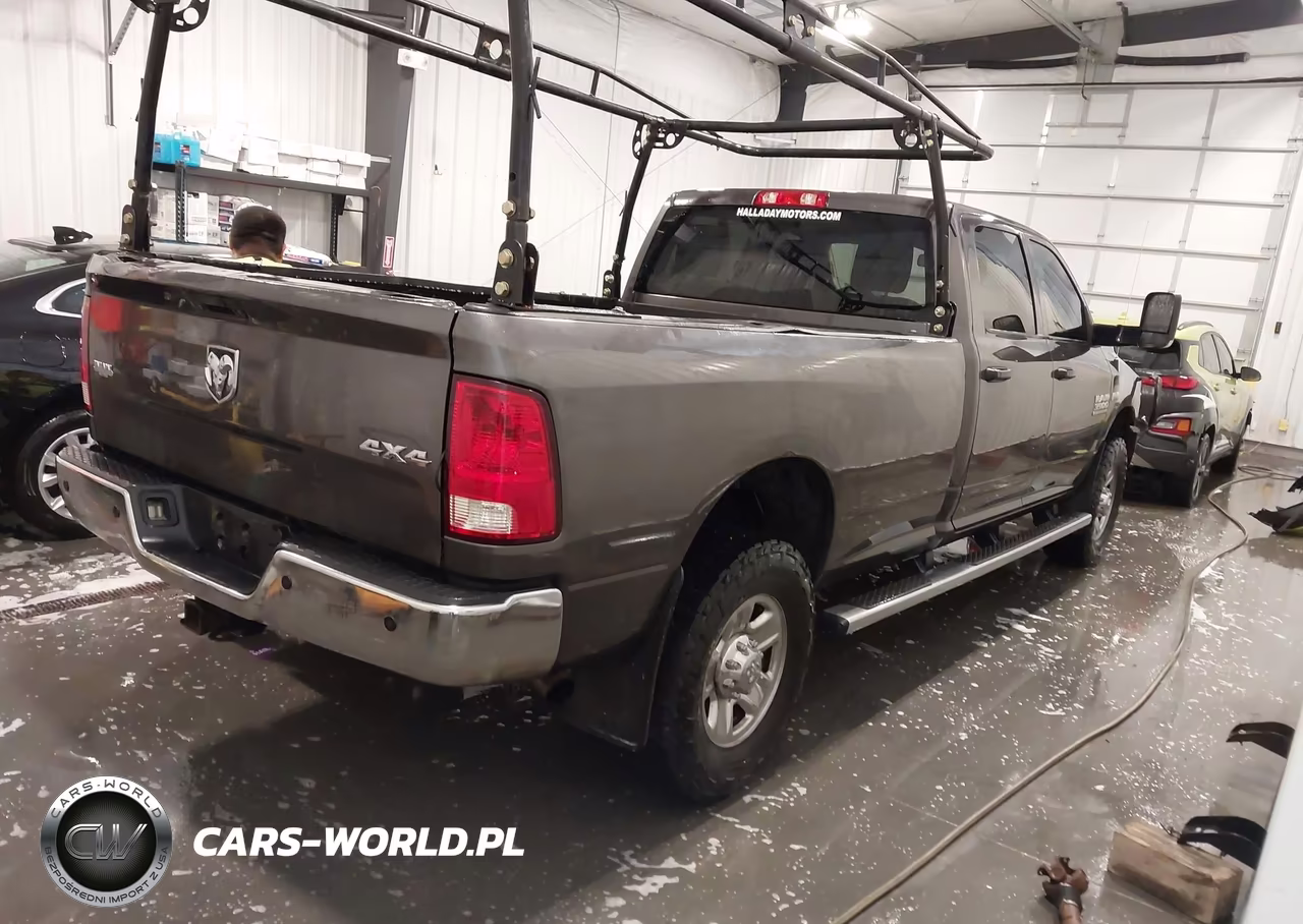 2015 Ram 3500 Tradesman VIN:3C63R3GJ3FG585817 - 4