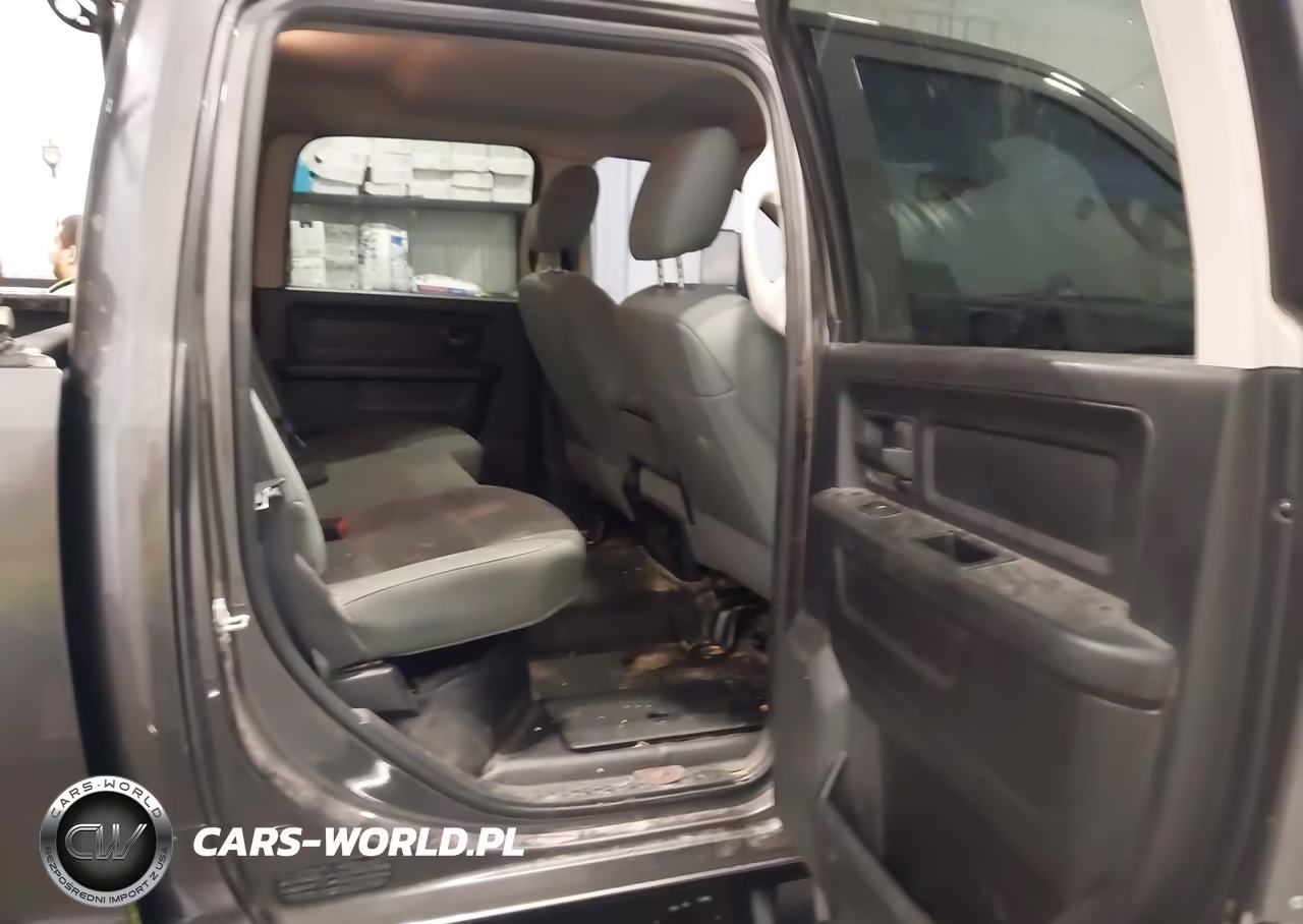 2015 Ram 3500 Tradesman VIN:3C63R3GJ3FG585817 - 6