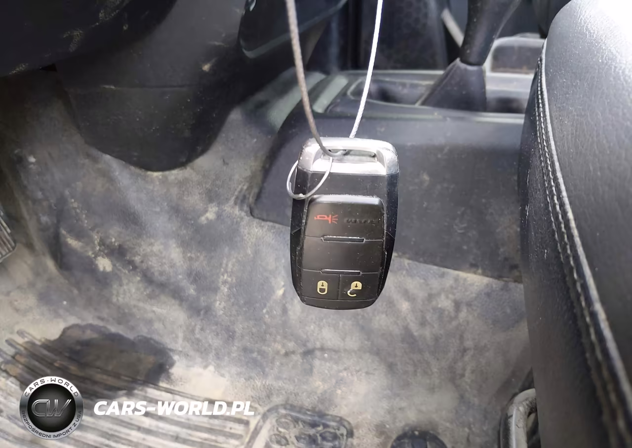 2021 Ram 2500 VIN:3C6UR5CJ9MG590801 - 11