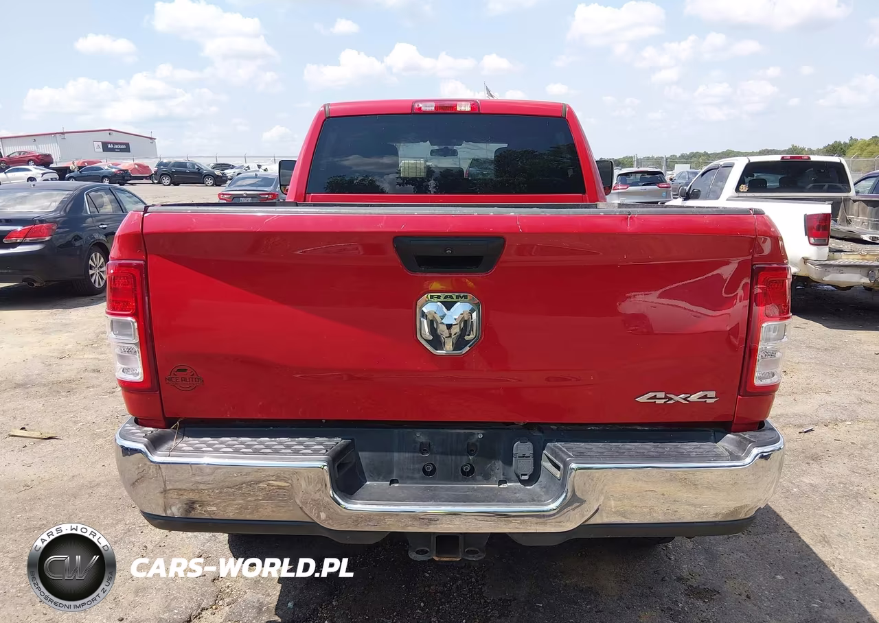 2021 Ram 2500 VIN:3C6UR5CJ9MG590801 - 17