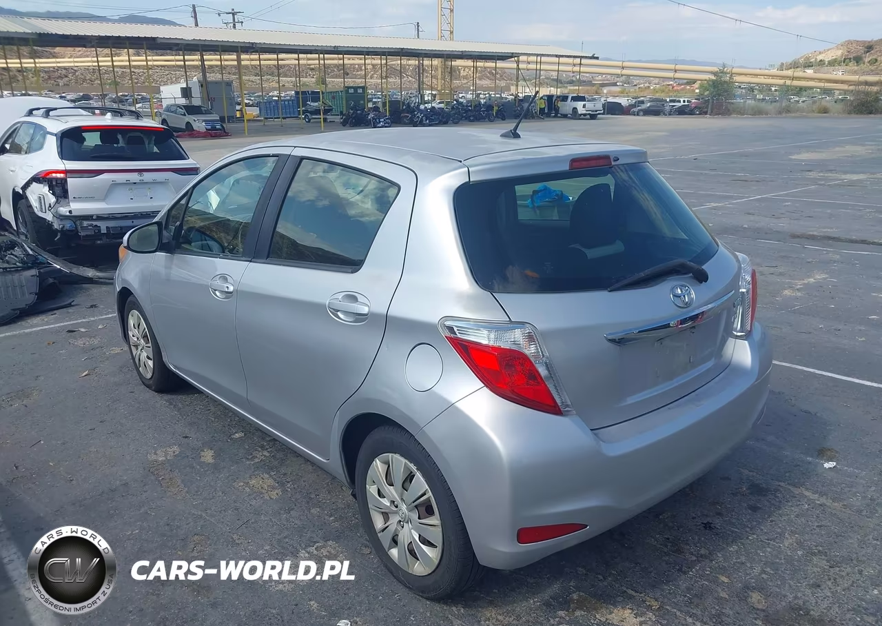 2012 Toyota Yaris Le VIN:JTDKTUD30CD531739 - 3