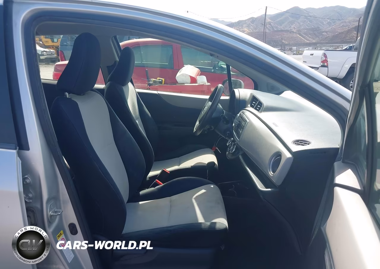 2012 Toyota Yaris Le VIN:JTDKTUD30CD531739 - 5