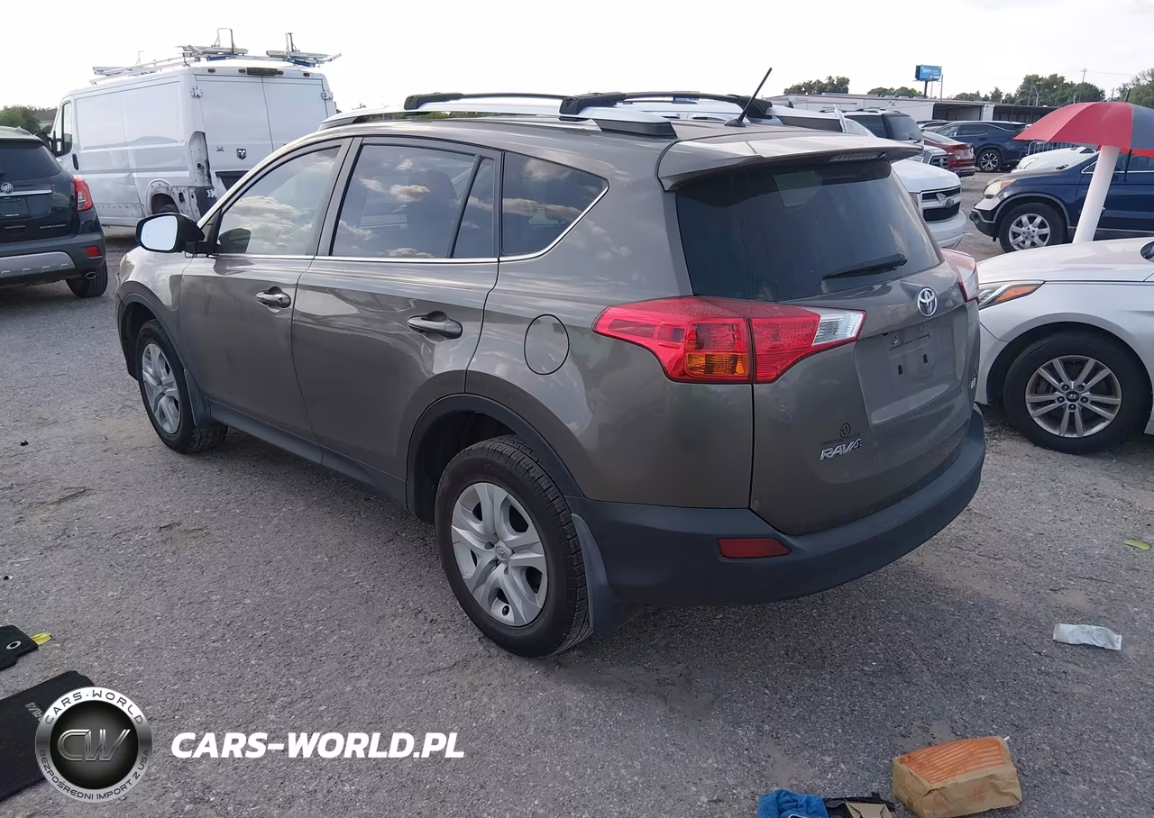2015 Toyota Rav4 Le VIN:JTMZFREV7FD062107 - 3