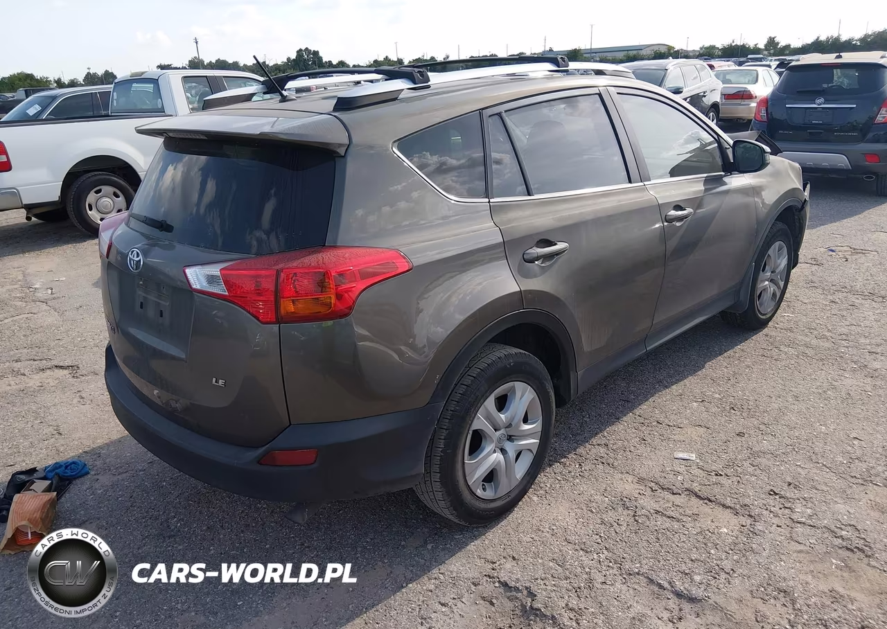 2015 Toyota Rav4 Le VIN:JTMZFREV7FD062107 - 4