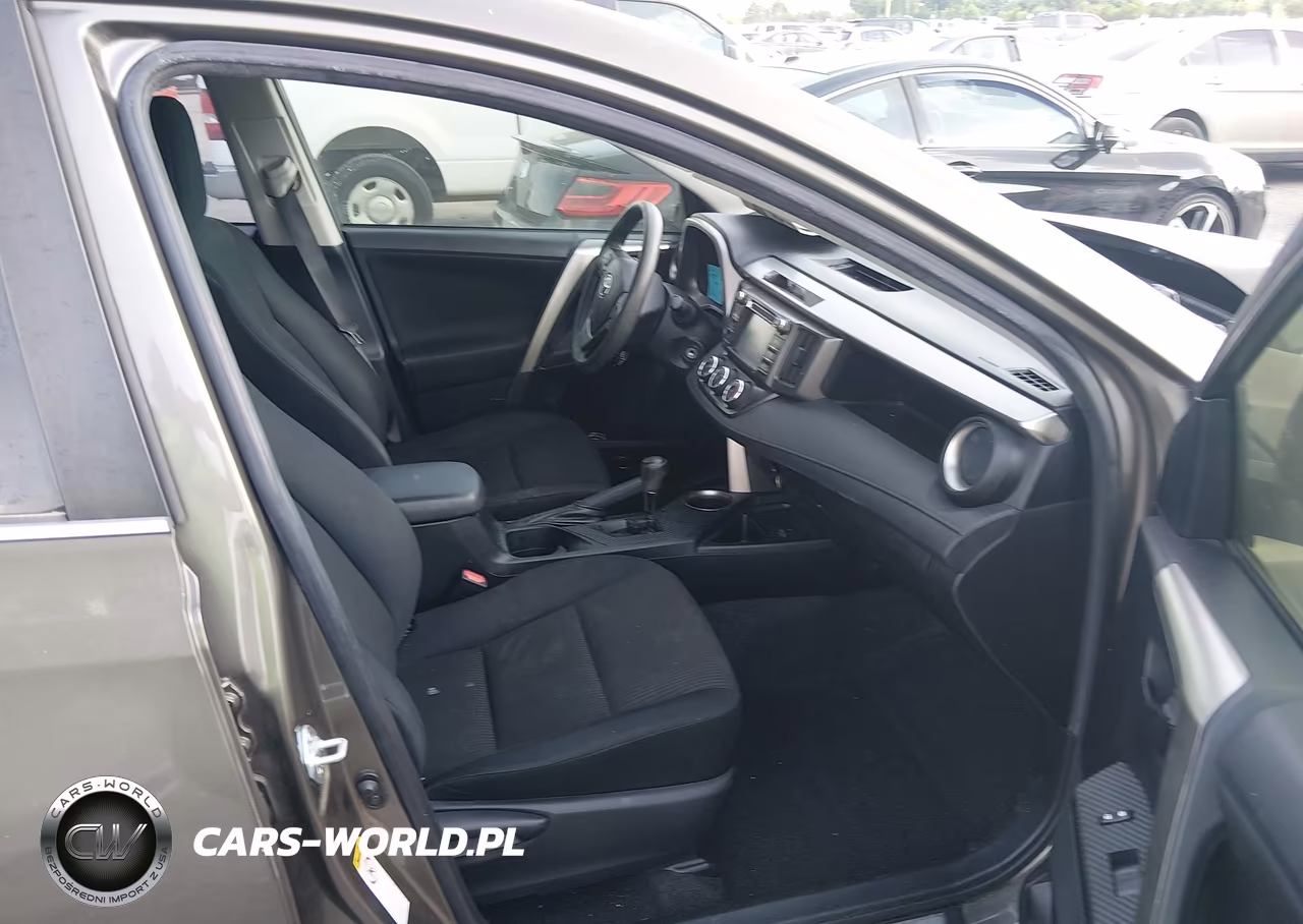 2015 Toyota Rav4 Le VIN:JTMZFREV7FD062107 - 5