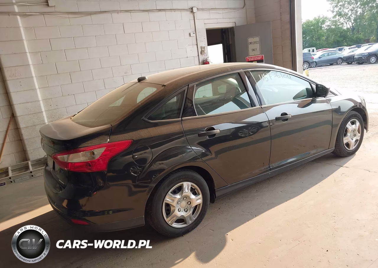FORD FOCUS S VIN:1FADP3E26EL369076 - 4