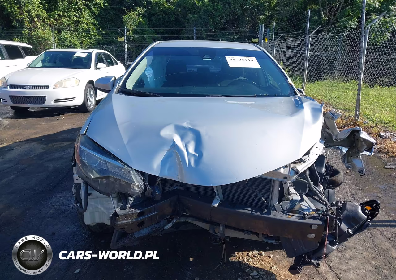 2017 Toyota Corolla Le VIN:5YFBURHE1HP689159 - 12