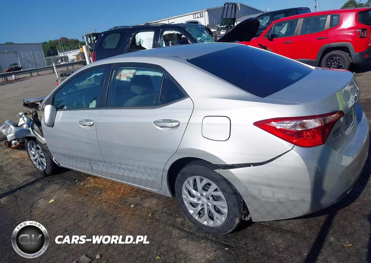 2017 Toyota Corolla Le VIN:5YFBURHE1HP689159 - 14