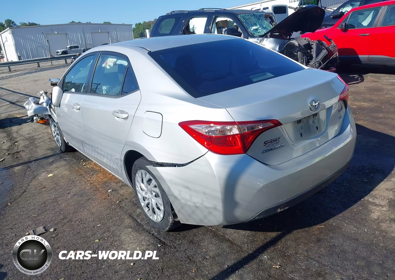 2017 Toyota Corolla Le VIN:5YFBURHE1HP689159 - 3