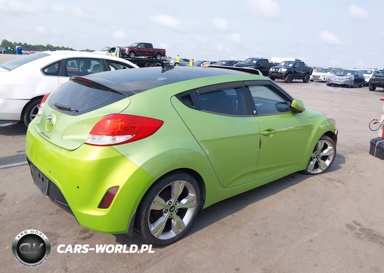 2012 Hyundai Veloster Base W-Black VIN:KMHTC6AD6CU059149 - 4