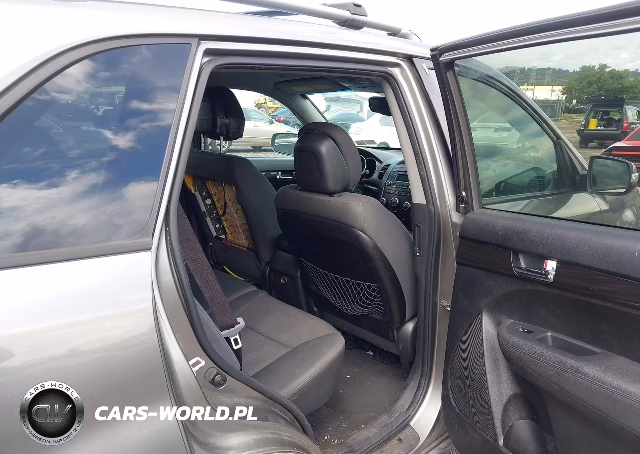 2011 Kia Sorento Lx VIN:5XYKT3A19BG185882 - 8