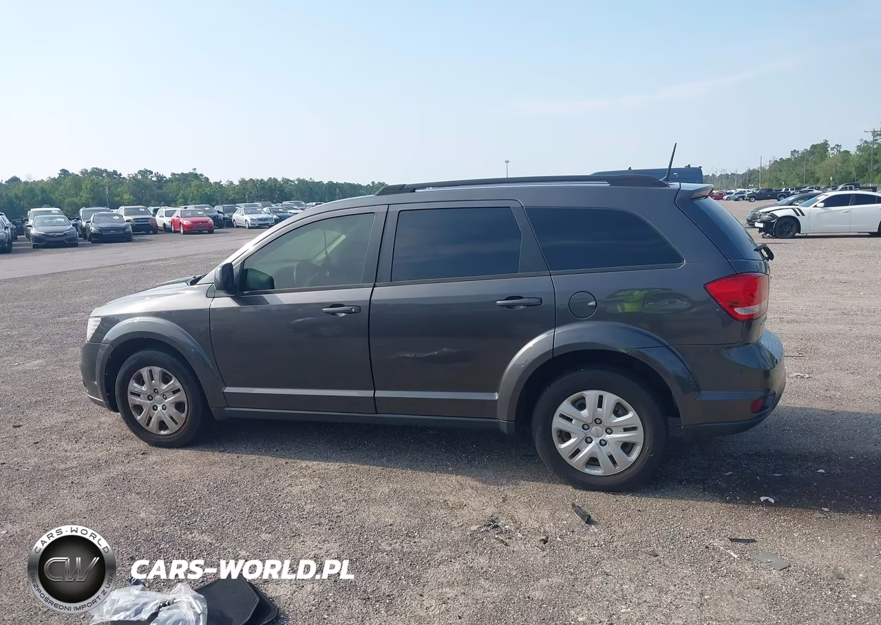 2019 Dodge Journey Se VIN:3C4PDCBB8KT799082 - 14