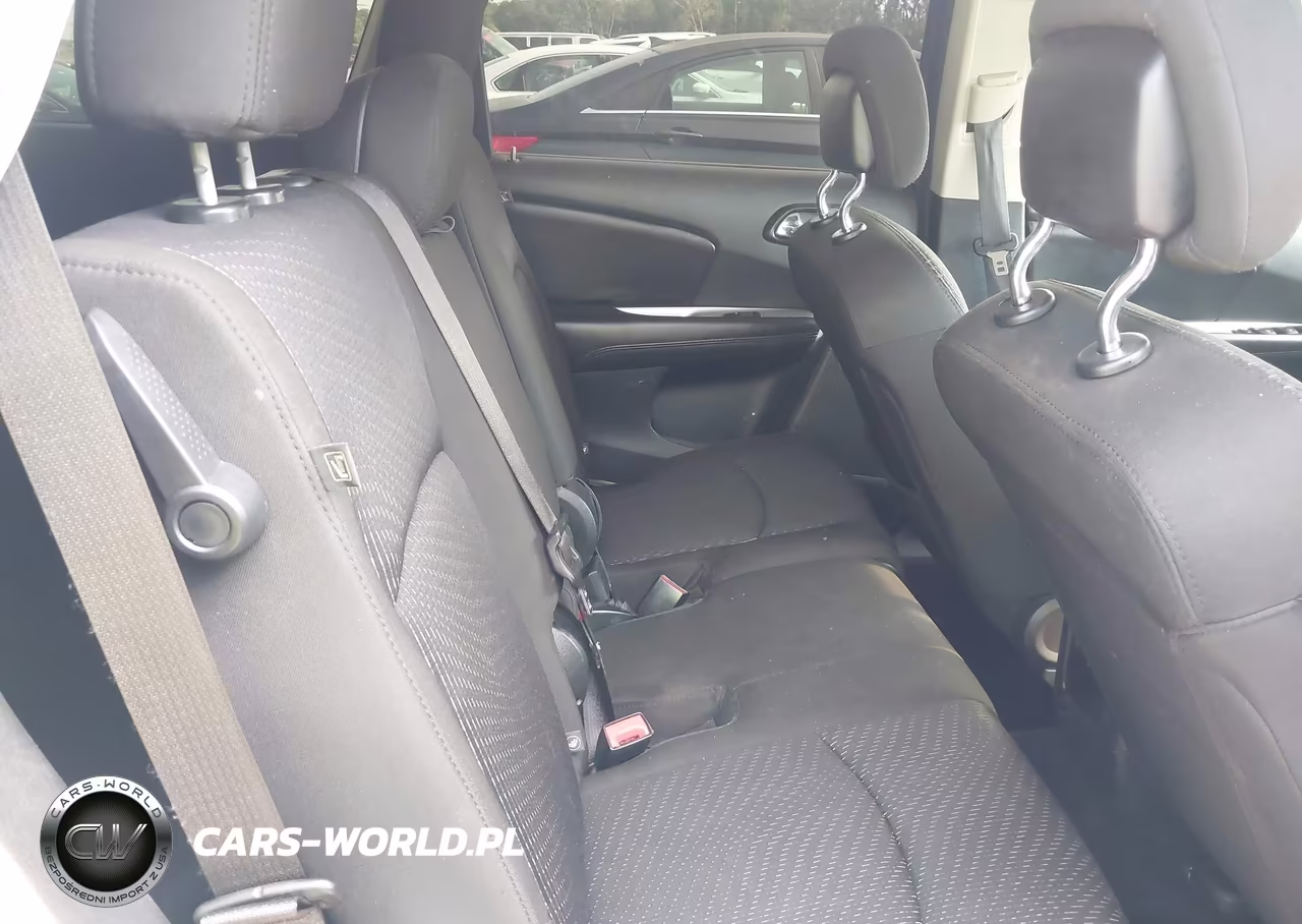 2019 Dodge Journey Se VIN:3C4PDCBB8KT799082 - 8