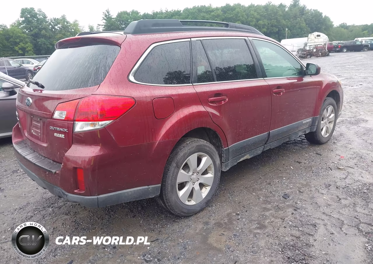 2012 Subaru Outback 2.5I Premium VIN:4S4BRBCC1C3207799 - 4
