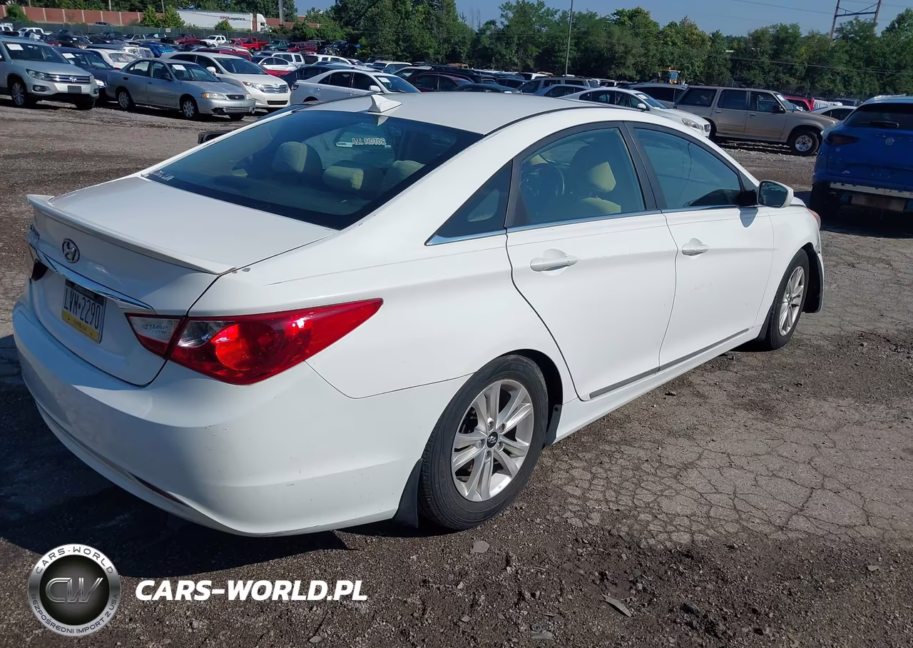 2013 Hyundai Sonata Gls VIN:5NPEB4AC3DH783565 - 4