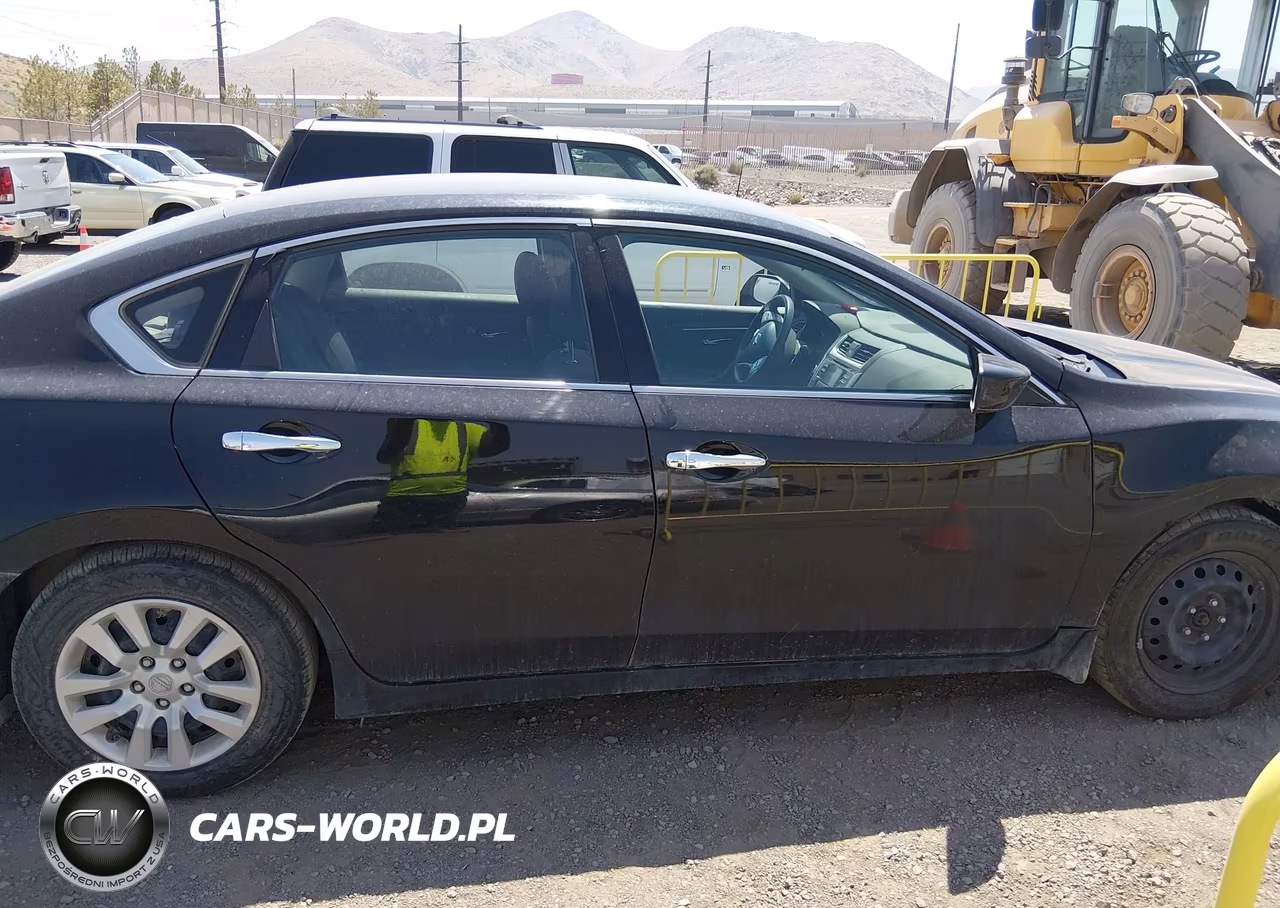 2018 Nissan Altima 2.5 S VIN:1N4AL3AP8JC162277 - 13