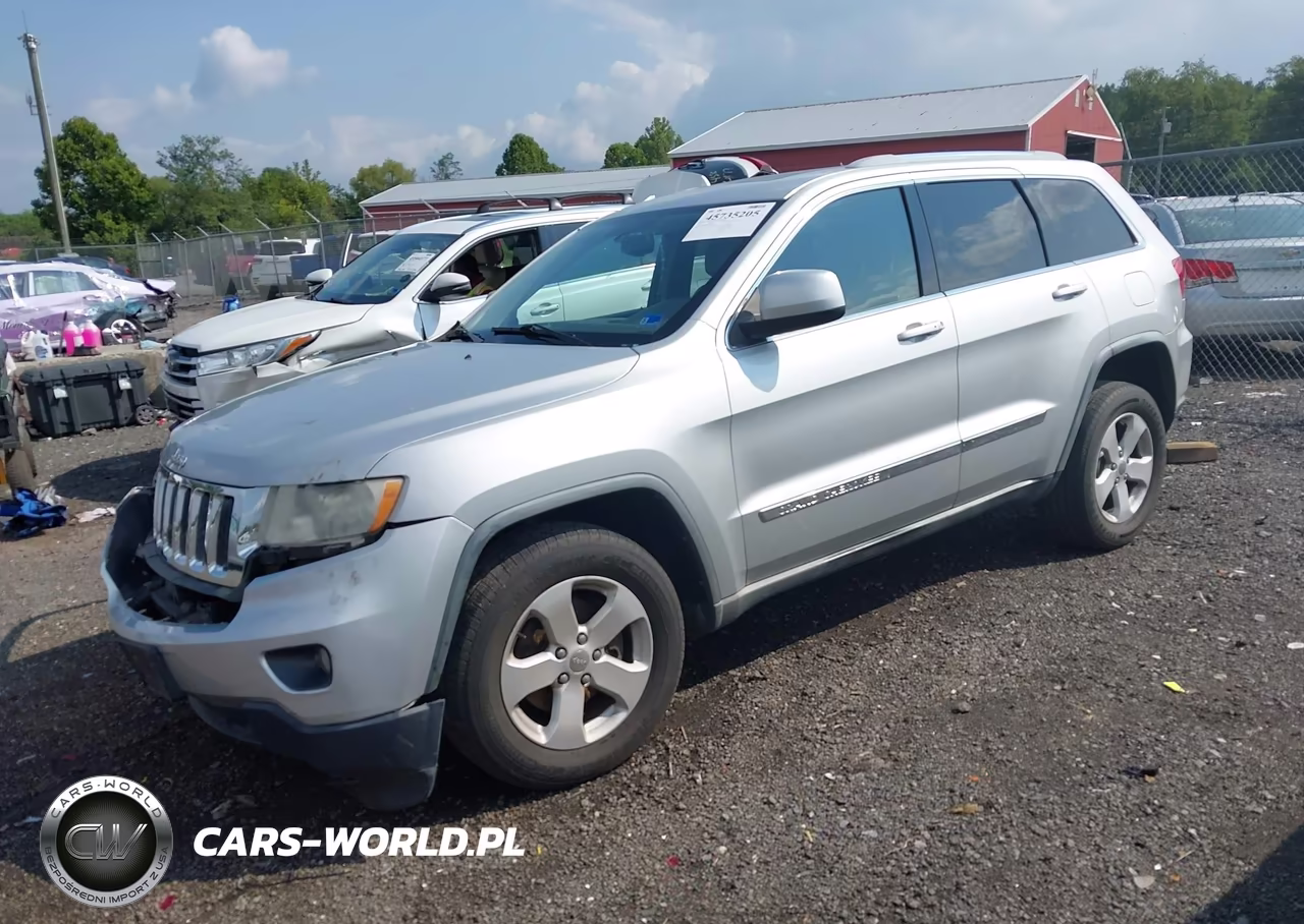 2011 Jeep Grand Cherokee Laredo VIN:1J4RR4GGXBC738679 - 2