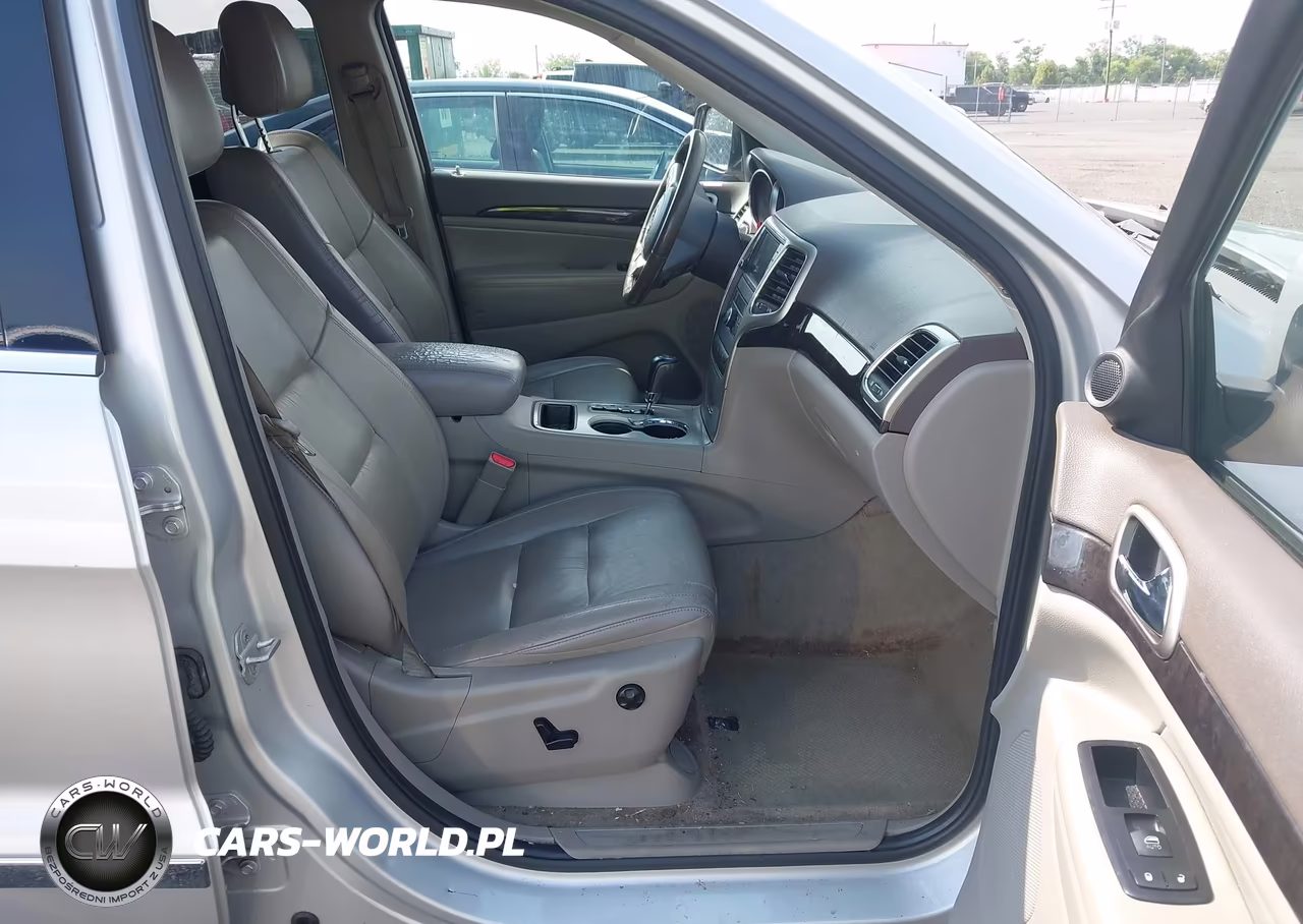 2011 Jeep Grand Cherokee Laredo VIN:1J4RR4GGXBC738679 - 5