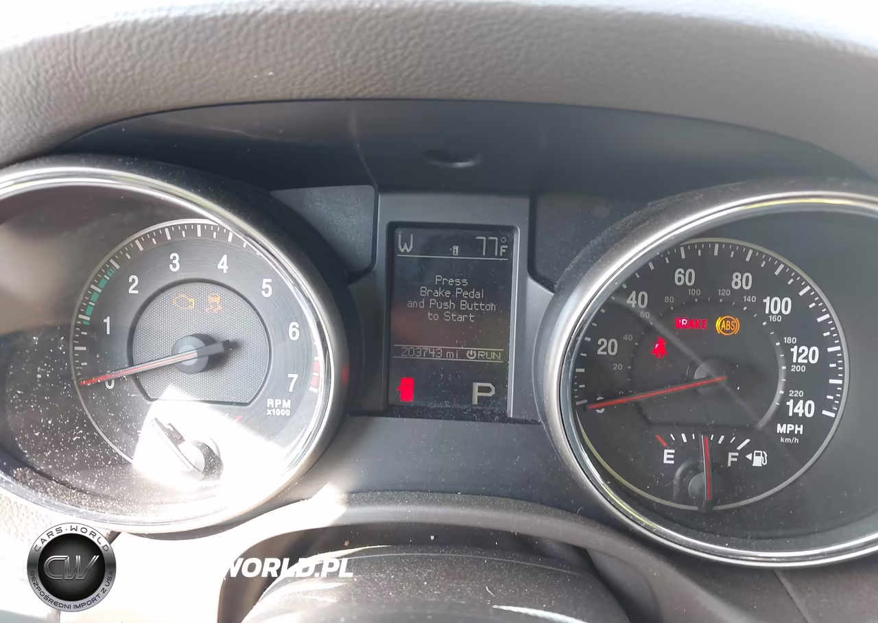 2011 Jeep Grand Cherokee Laredo VIN:1J4RR4GGXBC738679 - 7