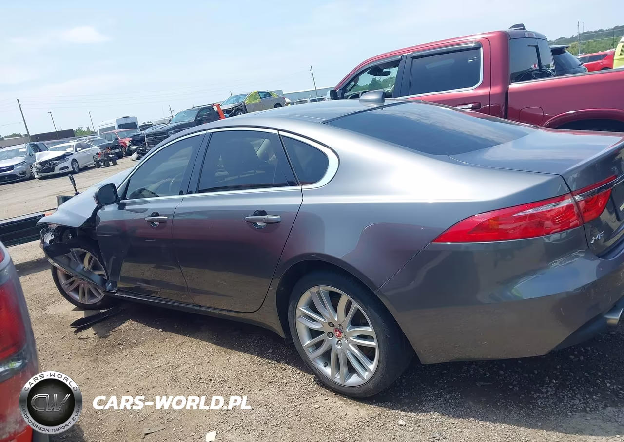 2019 Jaguar Xf 30T Prestige VIN:SAJBK4GXXKCY79944 - 13