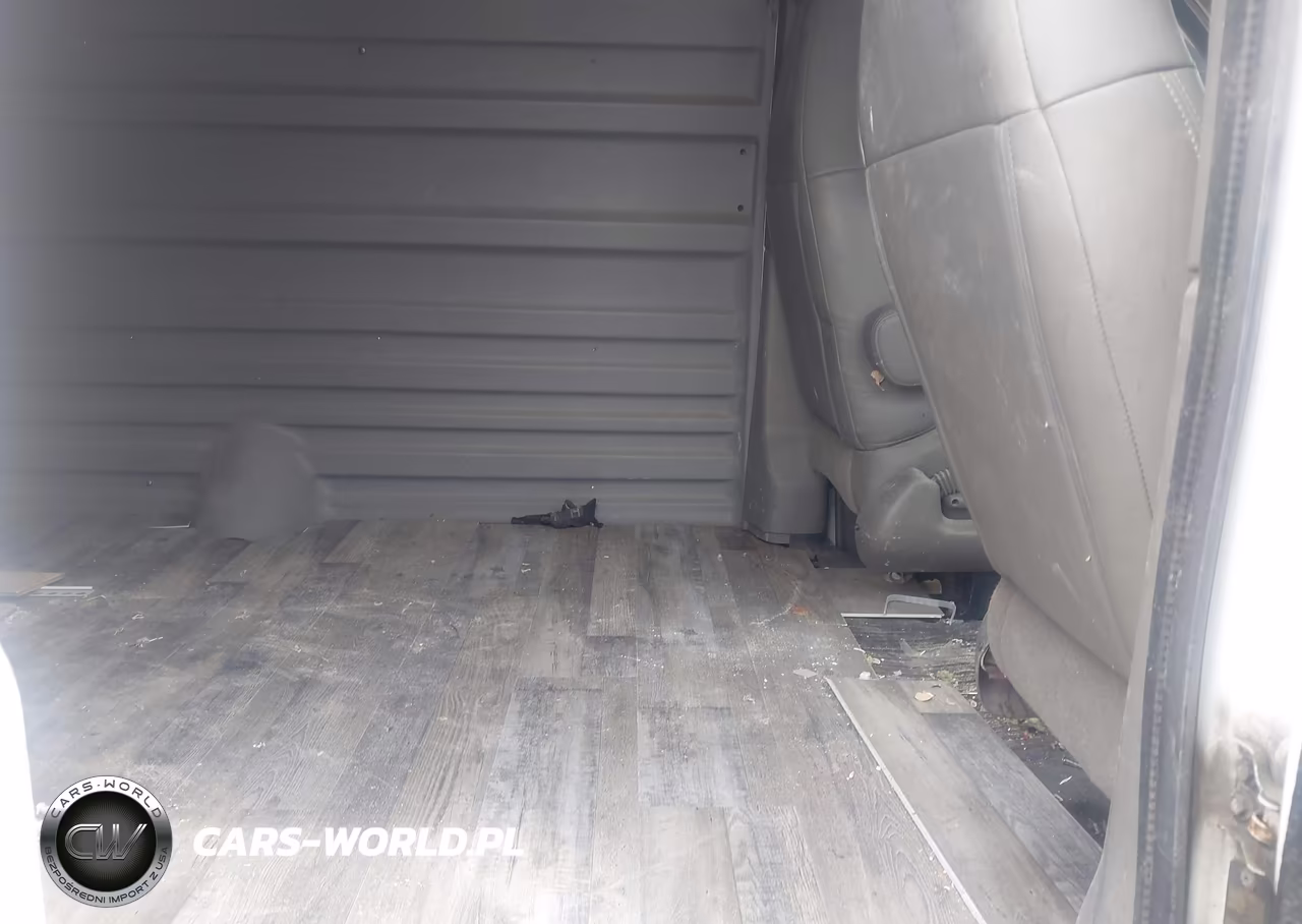 2020 GMC Savana G2500 VIN:1GTW7BFP8L1263664 - 8