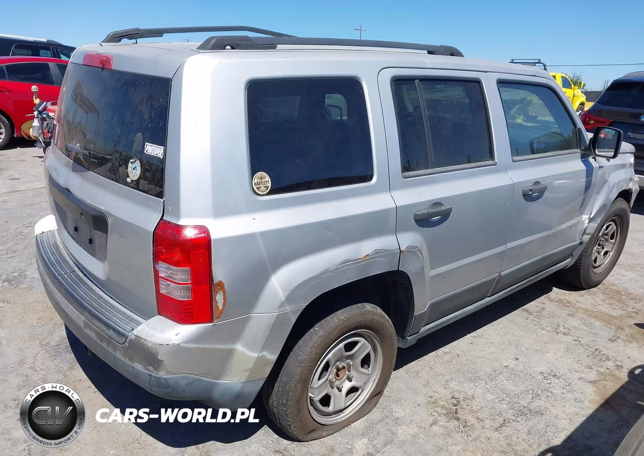 2011 Jeep Patriot Sport VIN:1J4NT1GA4BD155951 - 4