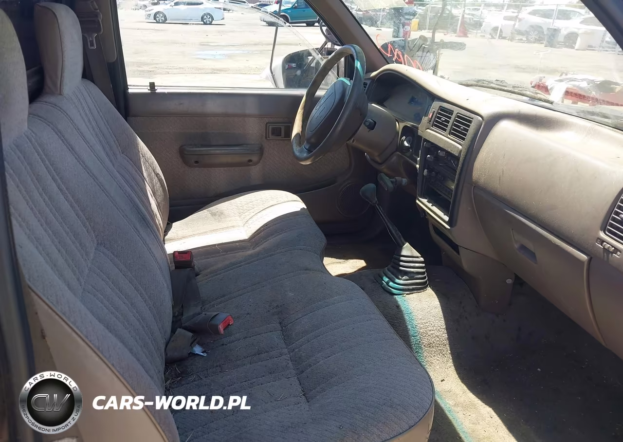 1996 Toyota Tacoma VIN:4TANL42N2TZ164729 - 5