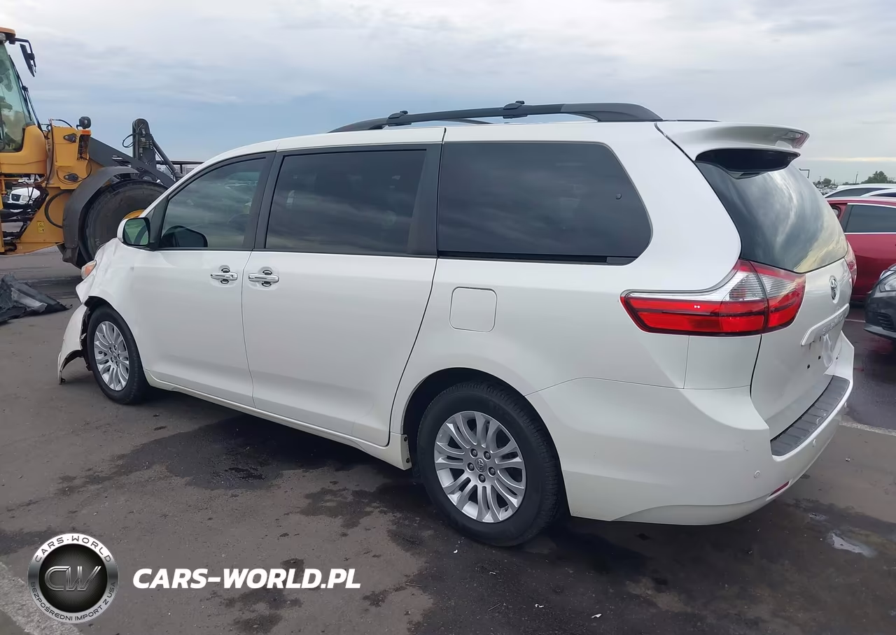 2017 Toyota Sienna Xle 8 Passenger VIN:5TDYZ3DC4HS791561 - 3