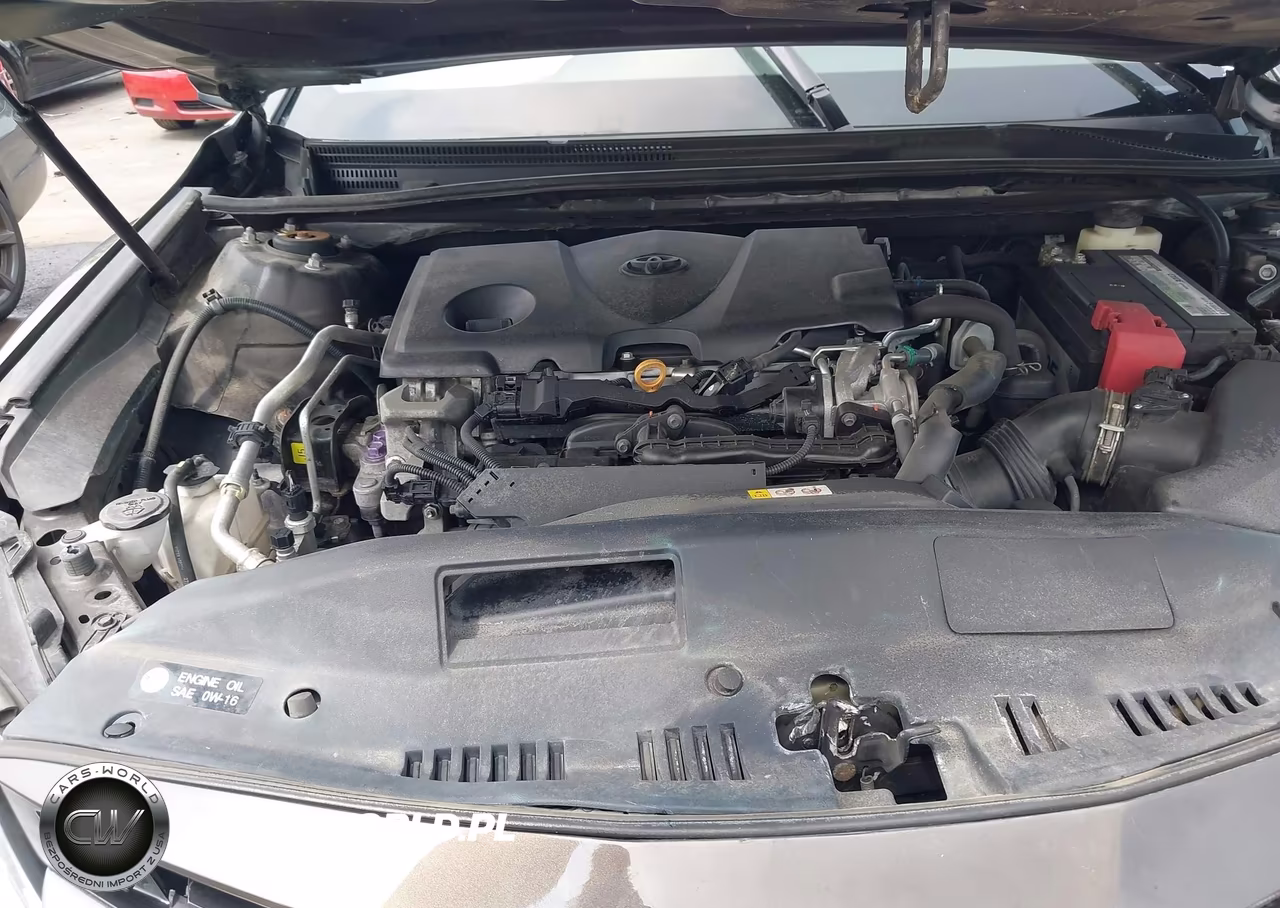 2018 Toyota Camry Le VIN:4T1B11HK8JU571288 - 10