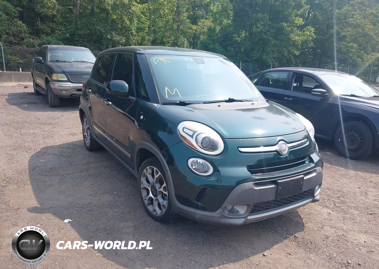 2015 Fiat 500L Trekking – zdjęcie 1 z 11